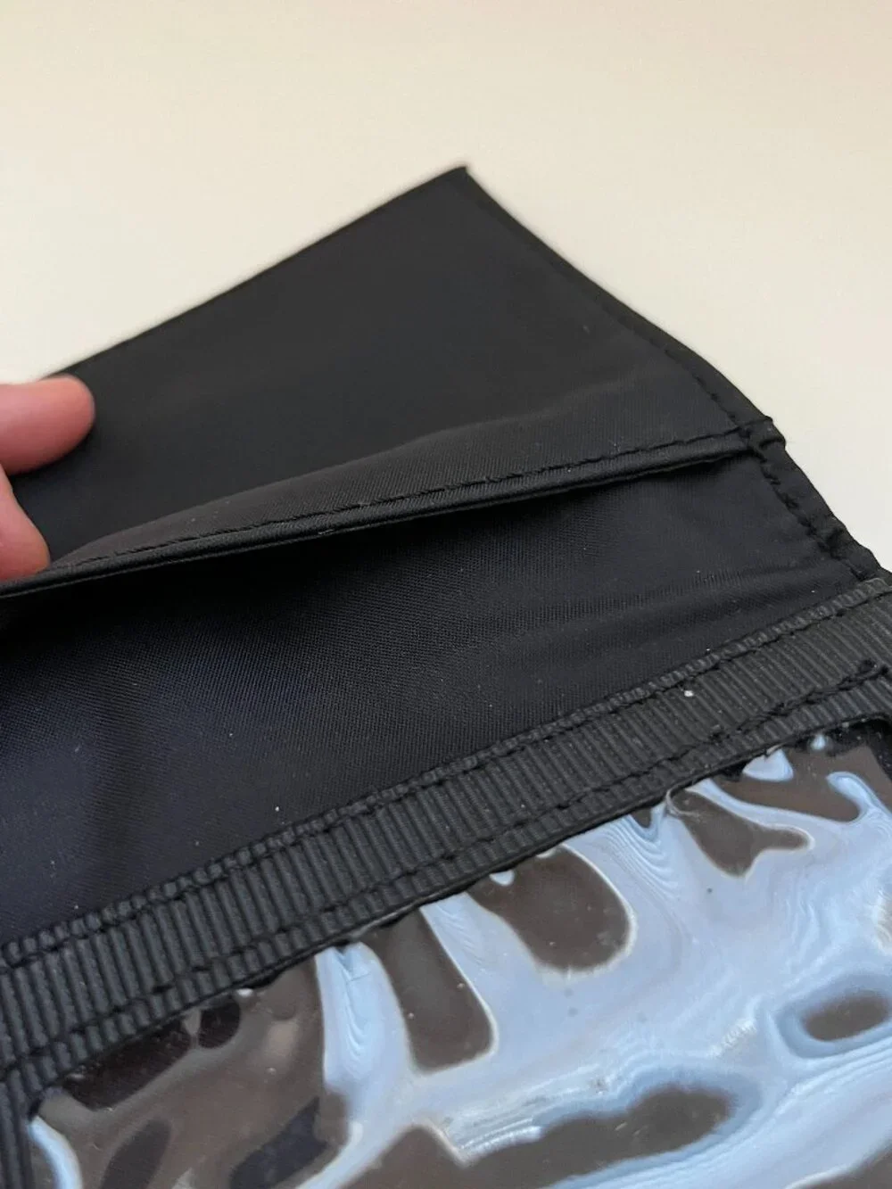 Esprit Black Wallet Snap Closure Vintage 90s Y2K sporty compact nylon minimalism